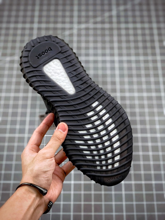 adidas Yeezy Boost 350 V2 Mono Cinder