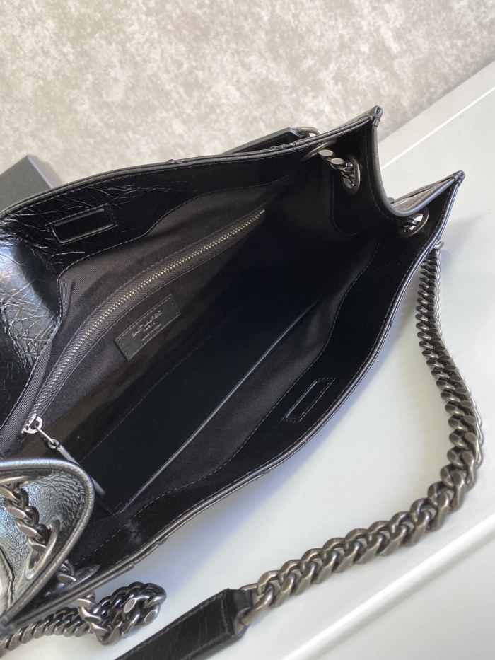 Handbags SAINT LAURENT 577999 size 33x27x11.5 cm
