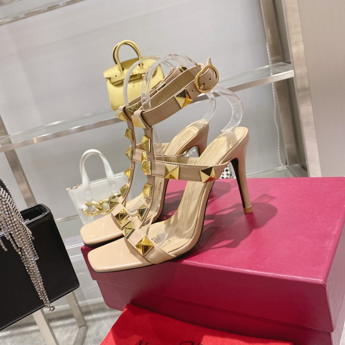 VALENTINO GARAVANI ROMAN STUD WOMEN 10