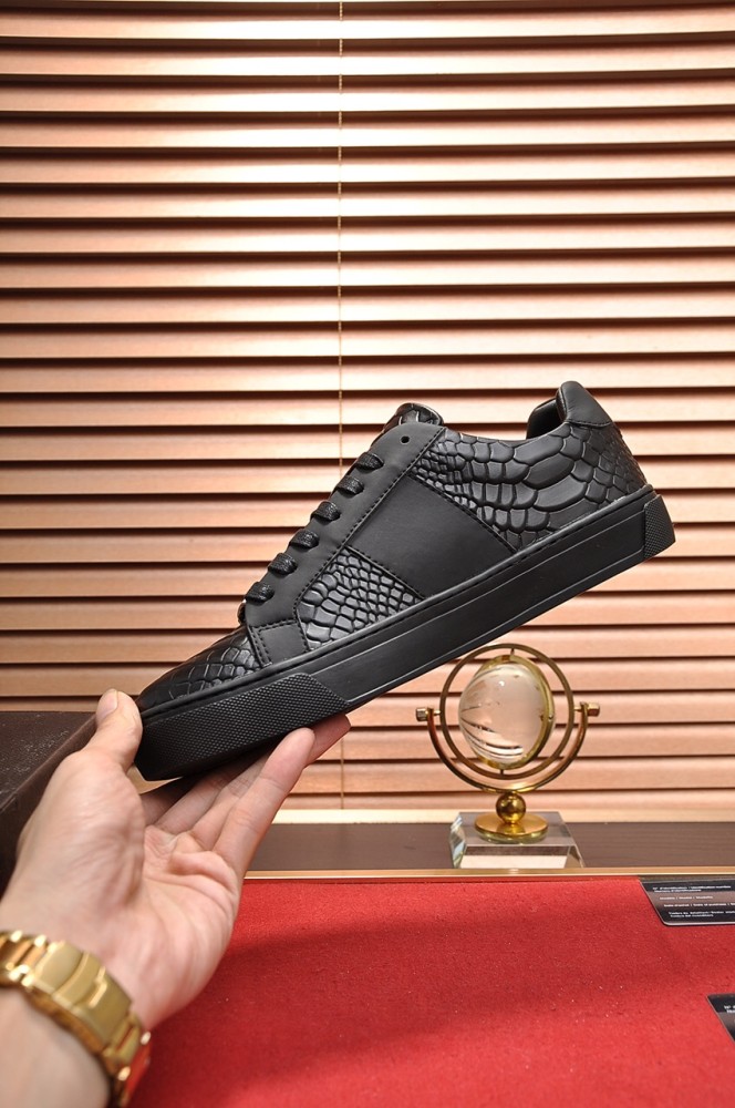 Philipp Plein Low Top Sneakers 18