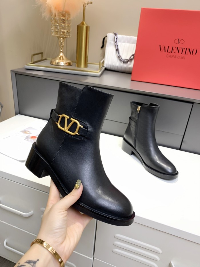 VALENTINO GARAVANI Roman Stud BOOT WOMEN 26