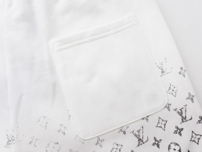 Clothes Louis Vuitton 374