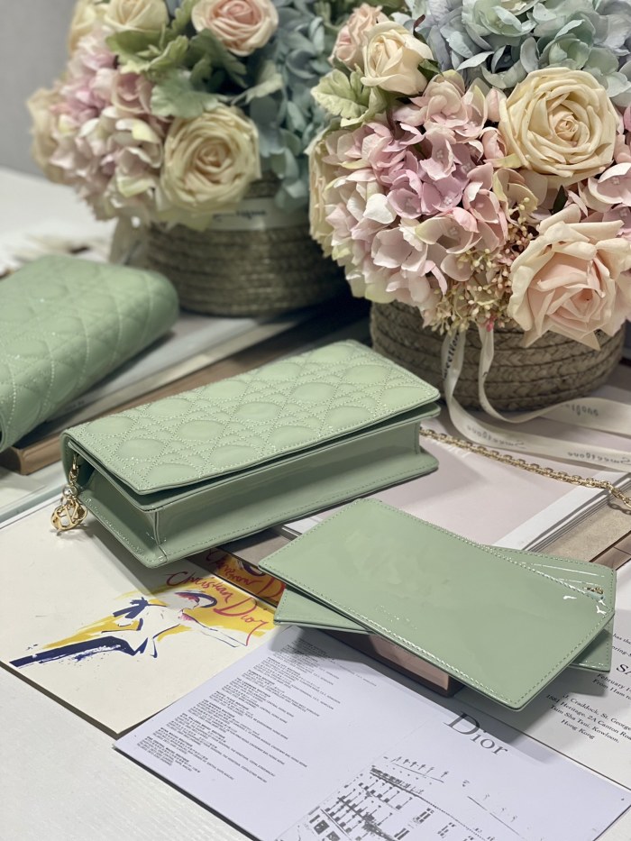 Handbag Dior 77035 size 21.5 x 11.5 x 3 cm