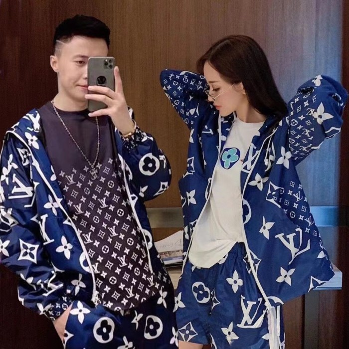 Clothes Louis Vuitton 333