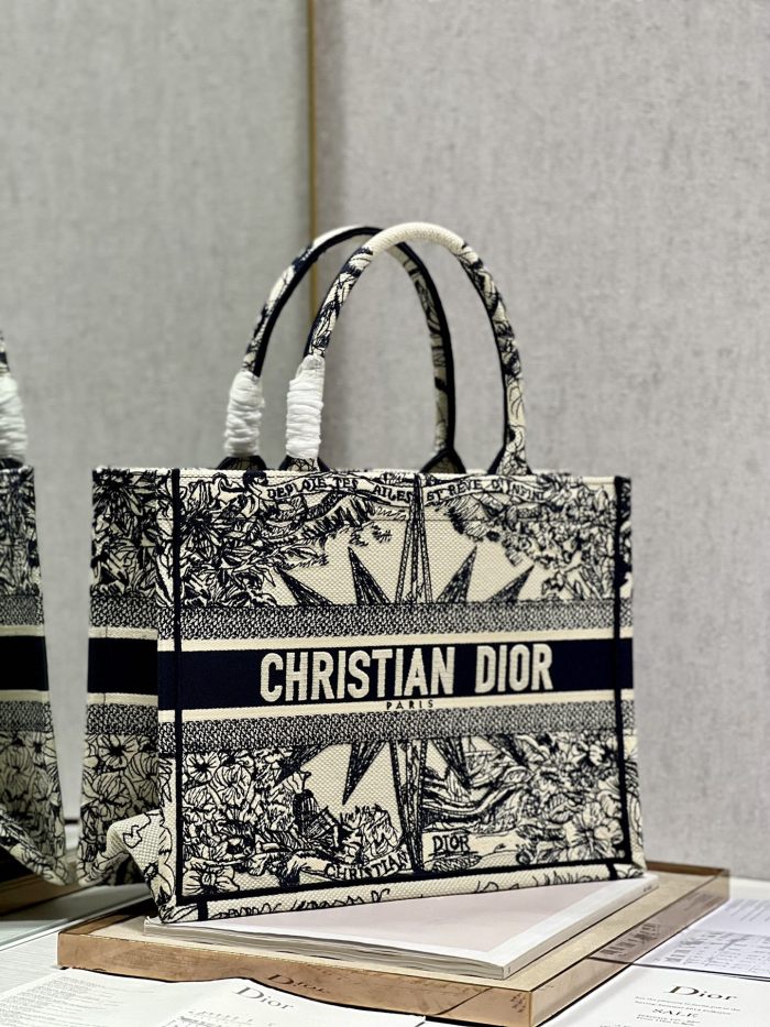Handbag Dior 8001 size 36×28 cm