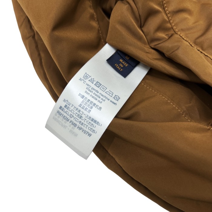 Clothes Louis Vuitton 106