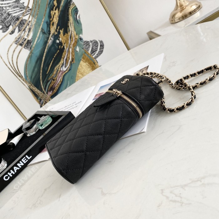 Handbag Chanel AP2084 size 18*10.5*5 cm