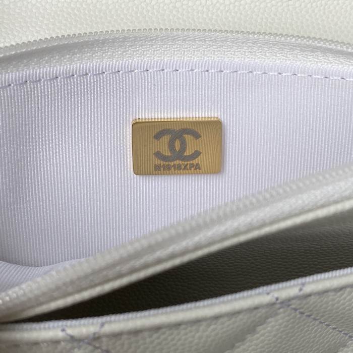 Handbag Chanel AP2734 size 19.2*12.3*3.5 cm