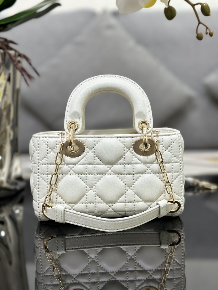 Handbag Dior S0910 size 16 x 9 x 5 cm