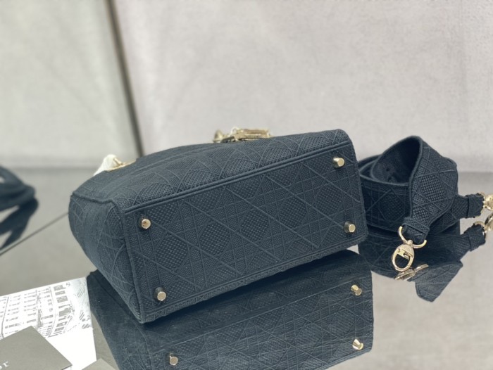 Handbag Dior size 24 cm