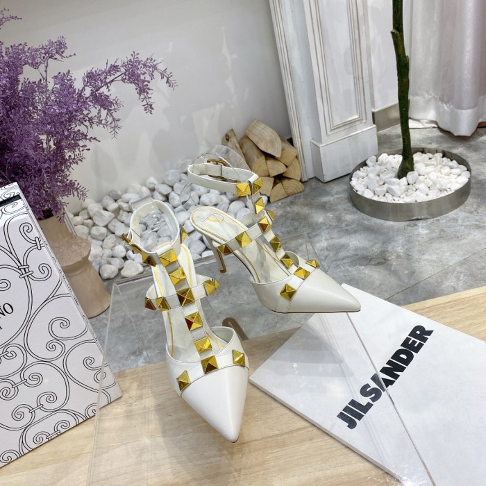 VALENTINO GARAVANI ROMAN STUD WOMEN 12