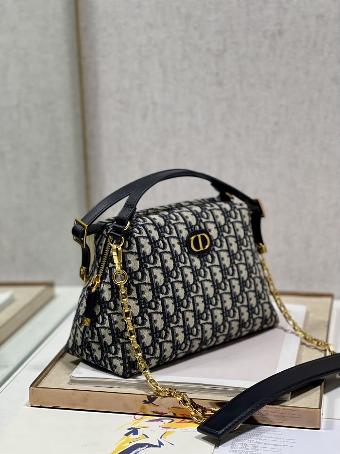 Handbag Dior 5556 size 25×16 cm