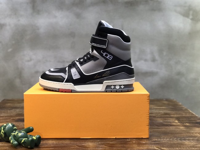 Louis Vuitton Trainer Sneakers 25