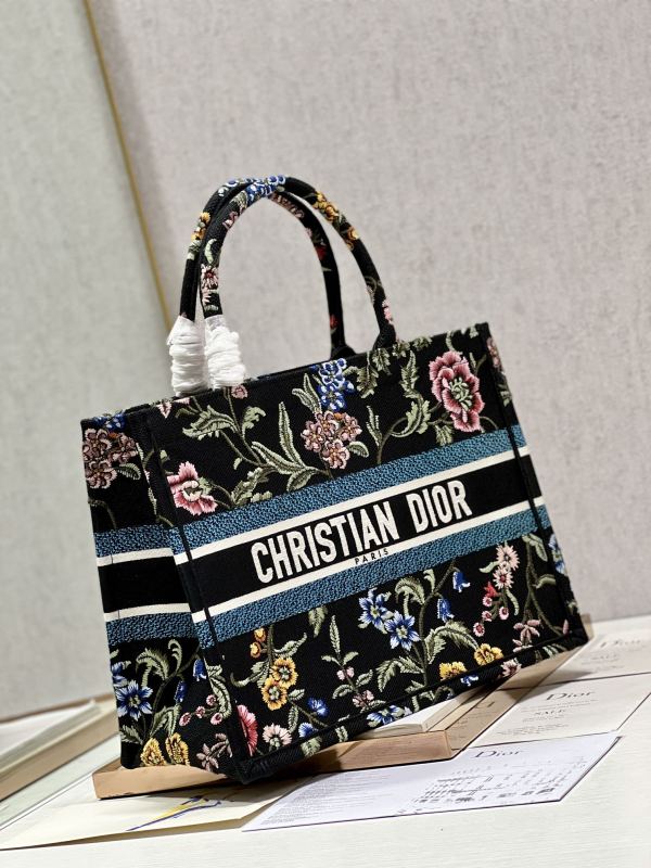 Handbag Dior 1286 size 36×28 cm
