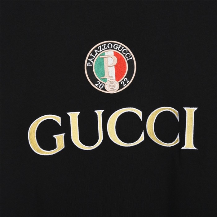 Clothes Gucci 14