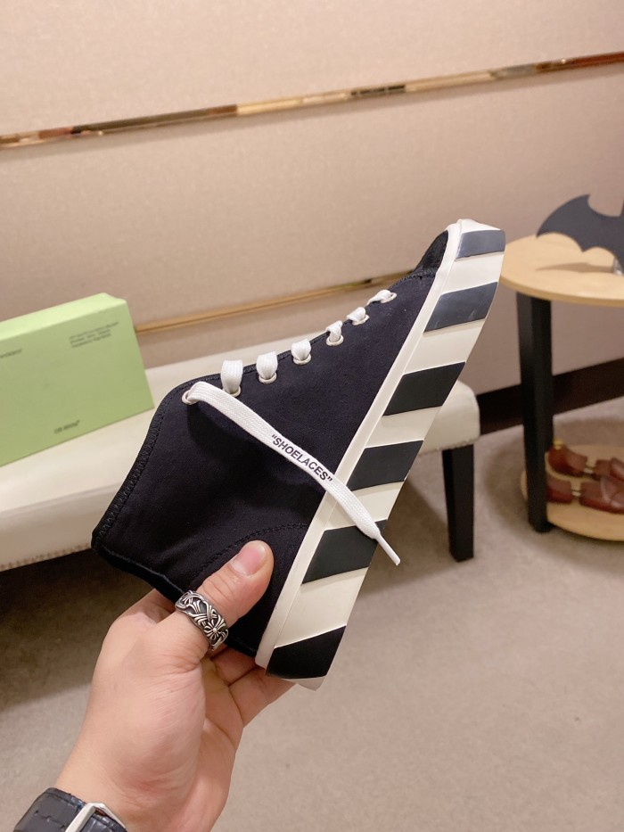 OFF-WHITE Vulcanized Hi Black Striped