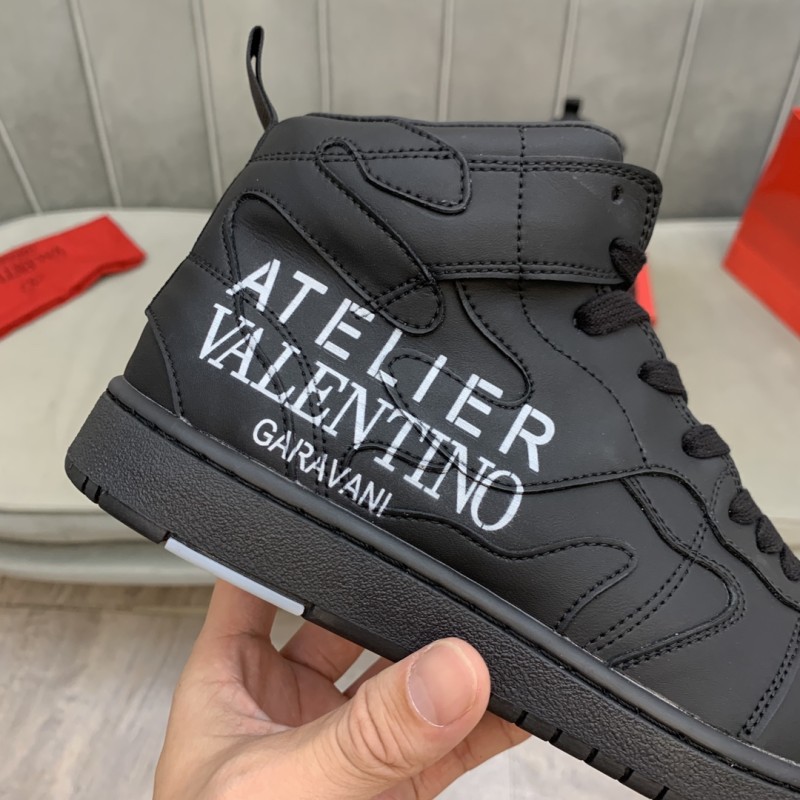 Valentino Garavani Atelier Shoes 07 Camouflage Edition Sneaker in Calfskin 1