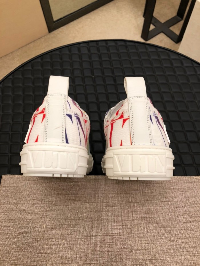 Valentino Garavani Giggies VLTN TIMES low-top sneakers 2