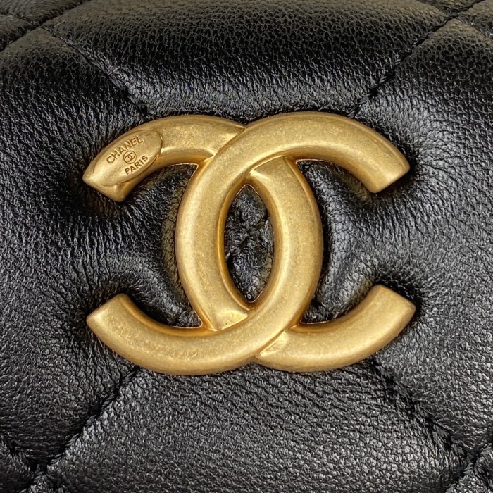 Handbag Chanel AS3242 size 18*21*12* cm