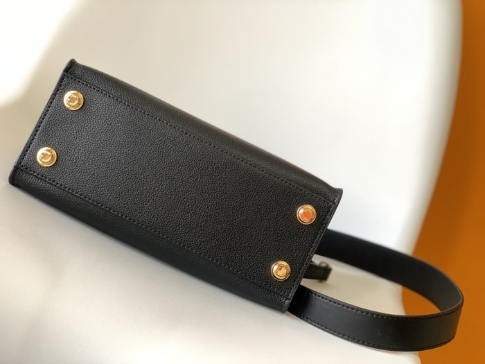 Handbag Louis Vuitton M57728 M57729 M58918 M55302 M58485 size 25.0 x 20.0 x 12.0 cm