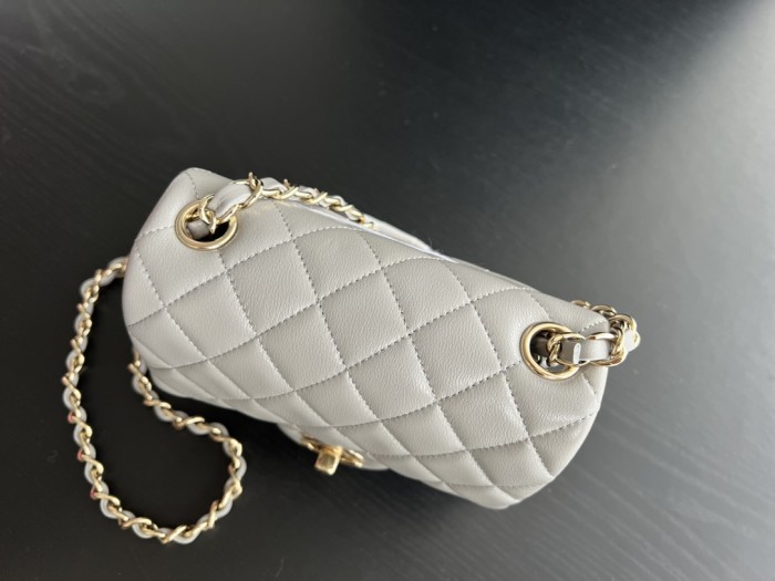 Handbag Chanel 1115 size 17 cm