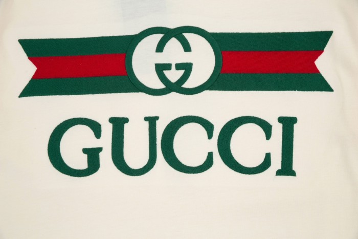 Clothes Gucci 129