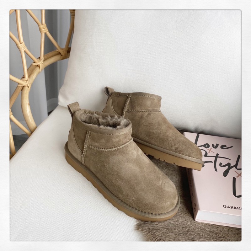 UGG Sneaker 22