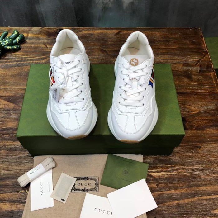 Gucci Rhyton sneaker 22