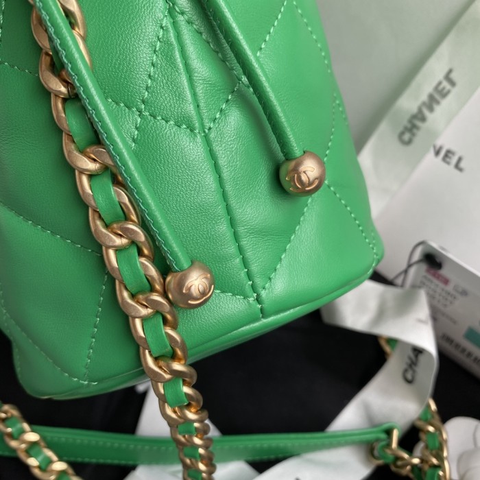 Handbag Chanel AS2390 size 19*16*13 cm