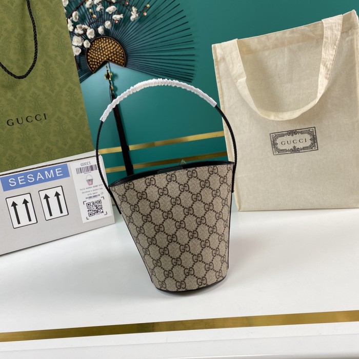 Handbag Gucci 653954 size 16.5*19*11 cm