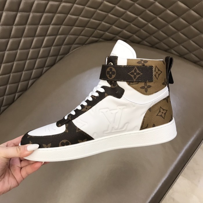 Louis Vuitton Rivoli sneaker 18