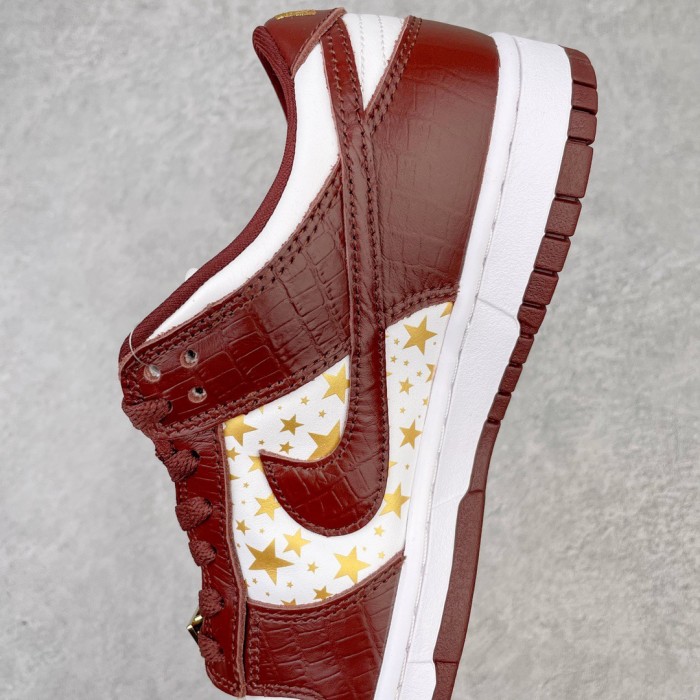 Nike Dunk SB Low Supreme Stars Barkroot Brown