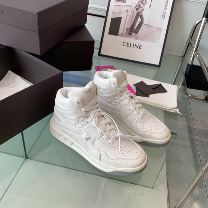 VALENTINO GARAVANI ONE STUD SNEAKER 6