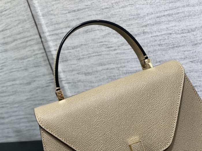 Handbag VALEXTRA size 𝟐𝟔*𝟐𝟎*𝟏𝟐 𝐂𝐦