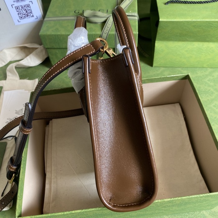 Handbag Gucci 671623 size 16*20*7 cm