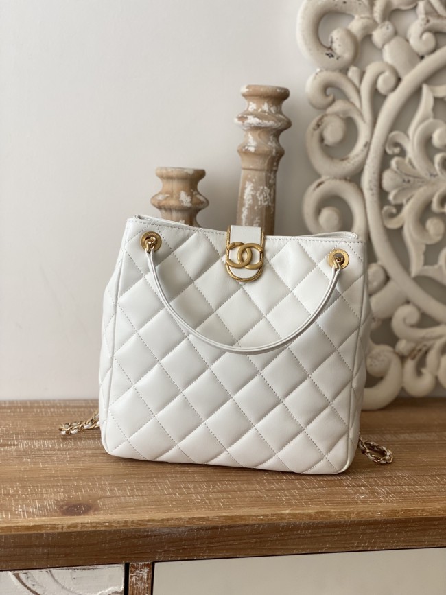 Handbag Chanel 3477 size 22*25*9* cm