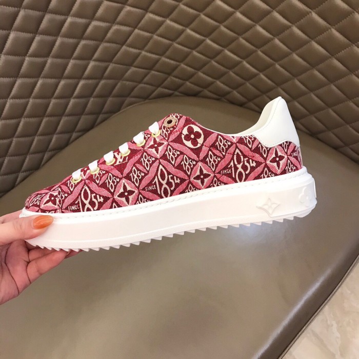 Louis Vuitton Low Top sneaker 43