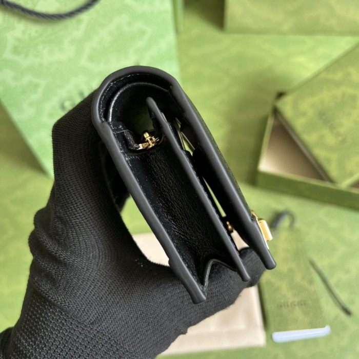 Handbag Gucci 676150 size 11*8.5*3 cm
