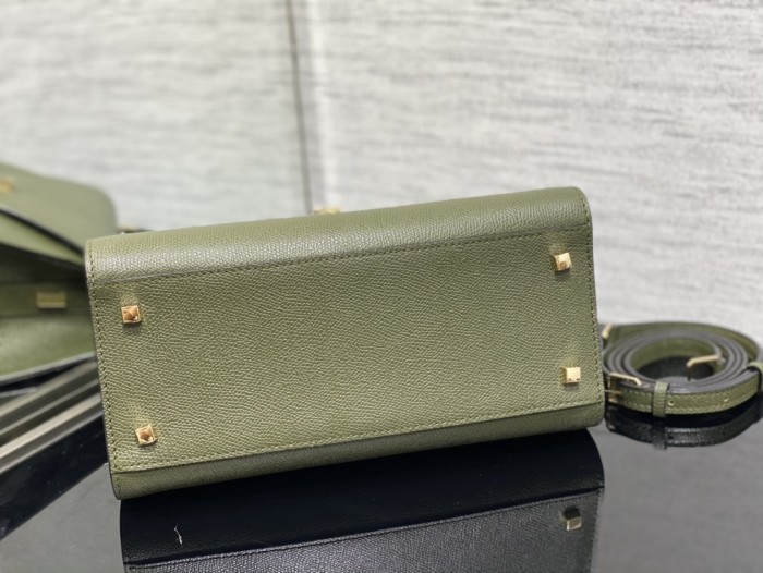 Handbag VALEXTRA size 𝟐𝟔*𝟐𝟎*𝟏𝟐 𝐂𝐦