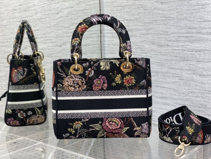 Handbag Dior size 24*11*20 cm