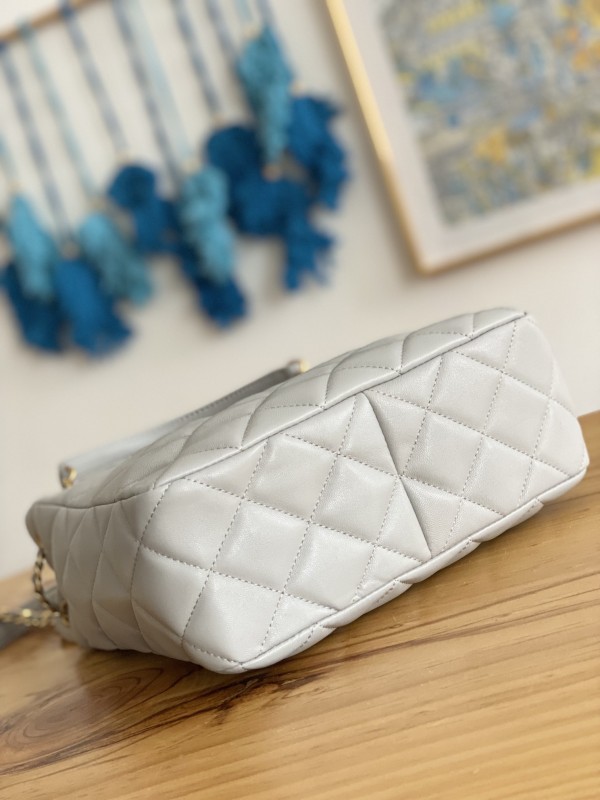 Handbag Chanel 3477 size 22*25*9* cm