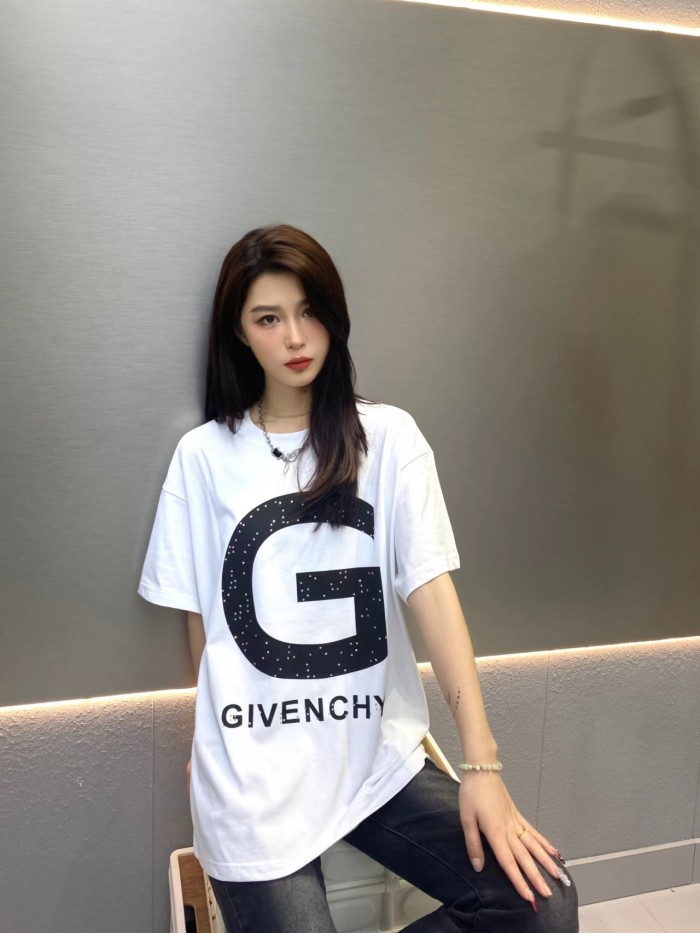 Clothes Givenchy 50