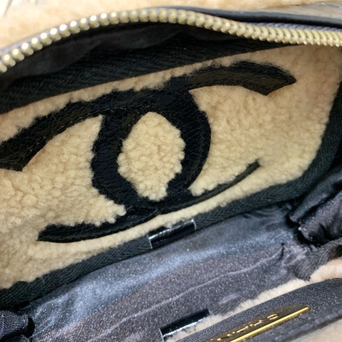 Handbag Chanel AS0406 size 17 11.5 cm