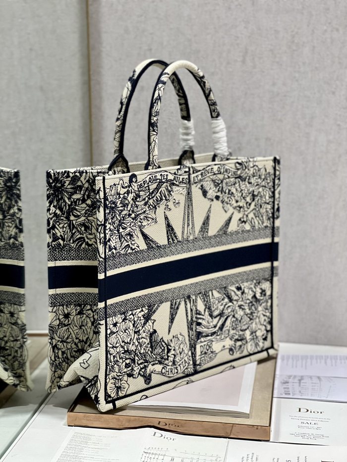 Handbag Dior 8001 size 41*32 cm