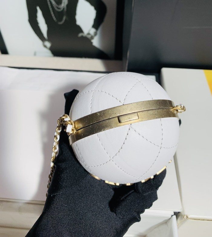 Handbag Chanel size 8 cm