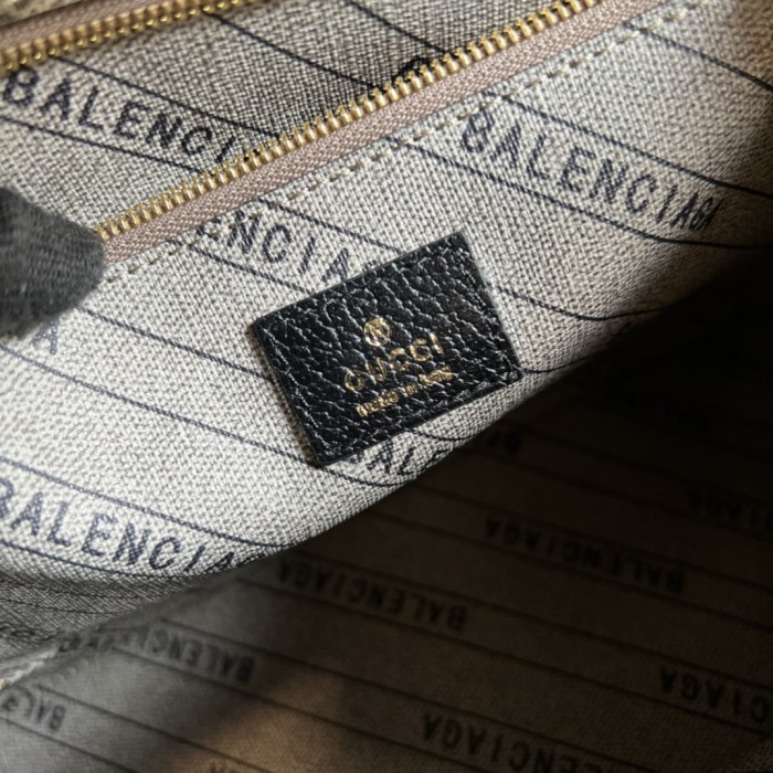 Handbag Gucci 681696 size 39*24.5*11 cm