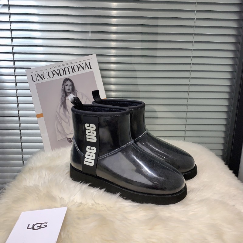 UGG Sneaker 15