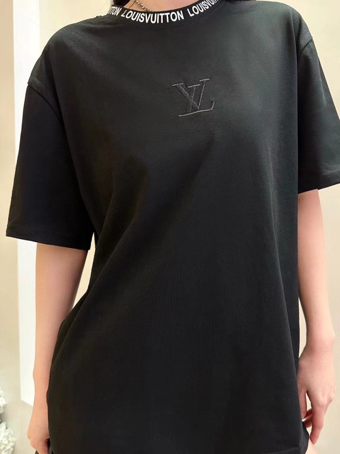 Clothes Louis Vuitton 485