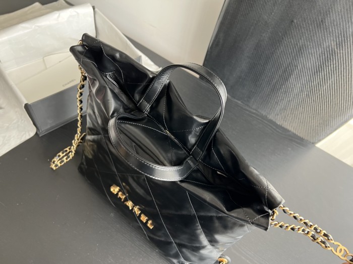 Handbag Chanel size 51cmx40cmx9 cm