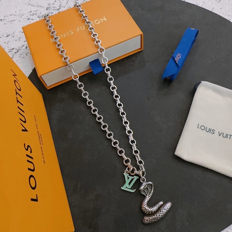 Clothes Louis Vuitton 44